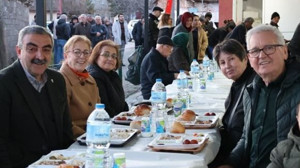 Başkan Gaga'dan İftar Sofrasında 'Aynı Ekmek' Mesajı