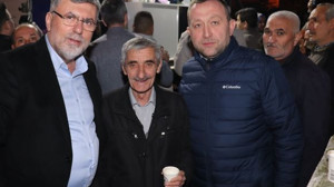 Başkan Cankul Teravihde Vatandaşla Buluştu