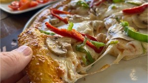 Farklı Bir Lezzet Deneyimi Susamlı Pizza