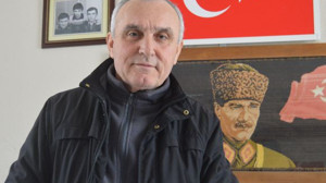 Muhtar Mustafa Korkmaz: "Kimseyi Eli Boş Göndermiyoruz"