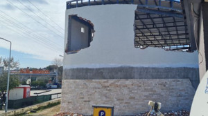 Mühürlenen Onon Kafe Binasının Yıkımına Başlanıldı
