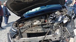 Altınoluk-Edremit Yolunda Trafik Kazası: 3 Yaralı