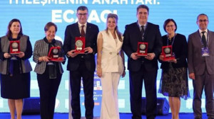 Balıkesir Eczacı Odası 17. Türkiye Eczacılık Kongresi’nde Yerini Aldı