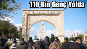 Gençlerden Şehitliğe Anlamlı Ziyaret