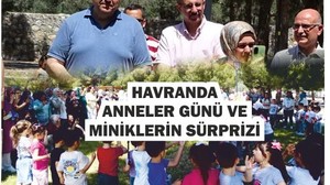 Minikler Eğlendi, Anneleri Duygulandırdı