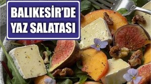 Balıkesir'de Yaz Meyveleriyle Salata Yapımı