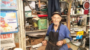 94 Yaşında Bıçak Biliyor: “Eski Bayramlar Sevgiydi”