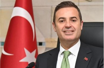 Akın Masaya Elini Vurdu: “Burası Zağnospaşa Meydanı” 2