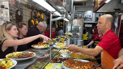 Yudum Sofrası’nda Hem Lezzet Hem Kalabalık Var!