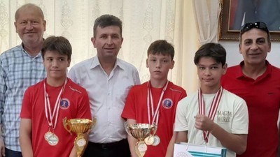 Artistik Jimnastikte Türkiye Şampiyonu Edremit'ten!