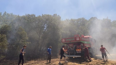 Susurluk’ta Arazi ve Makilik Alanda Yangın