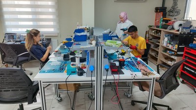 Balıkesir Teknokent’te Gençler Geleceğe Hazırlanıyor 30 Üniversite Öğrencisi Staj Yapıyor