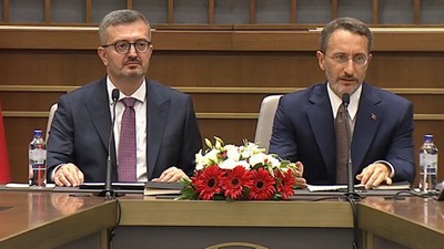 Fahrettin Altun Görevini Burhanettin Duran’a Devretti