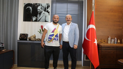 Başpehlivan Okulu Ve Başarılı Güreşçi Kaya İvrindi Belediyesinde