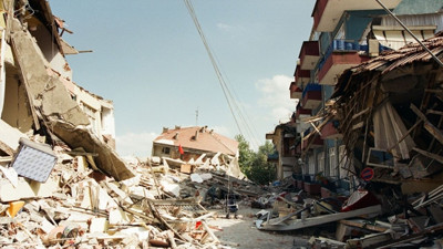 17 Ağustos Marmara Depremi'nin Üzerinden 26 Yıl Geçti