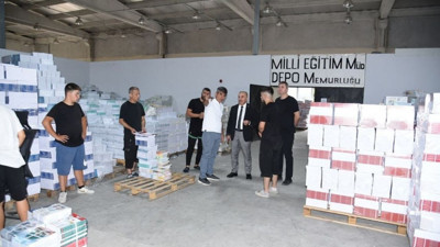 Balıkesir'de yeni eğitim öğretim yılının ders kitapları okullara ulaştı