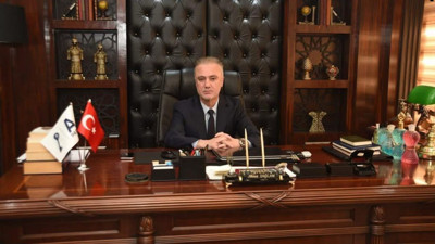Balıkesir'de Çiftçi Değil Aracı Kazanıyor