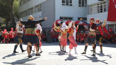 Edremit’te İlköğretim Haftası Coşkuyla Kutlandı