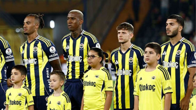 Fenerbahçeli Miniklere Sahada Yürüyüş Fırsatı