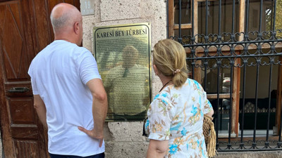 Karesi Türbesi Ziyaretçilerin İlgi Odağı Oldu