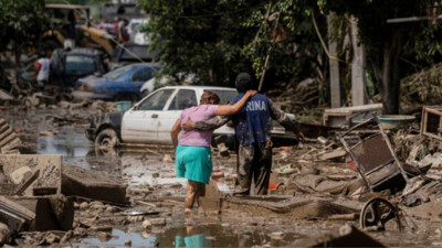 Meksika’da Sel Felaketi: Can Kaybı 76’ya Yükseldi, 39 Kişi Hâlâ Kayıp