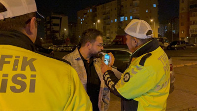 Kayseri’de Alkollü Aday Sürücü Yakalandı: “Beni İşimden Ettiniz” Tepkisi Kameralara Yansıdı