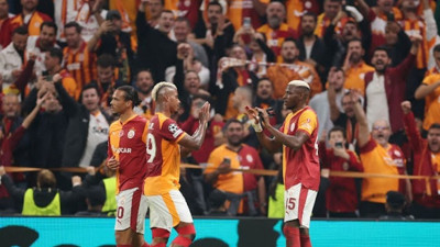 GOL! Galatasaray Farka Gidiyor: Yunus Akgün'den 3. Gol!