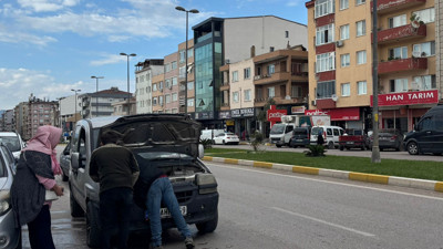 Bandırma’da araçta elektrik kaçağı paniği