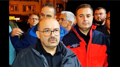 Balıkesir'de Deprem Sonrası Pencereden Atladı! Vali'den Açıklama