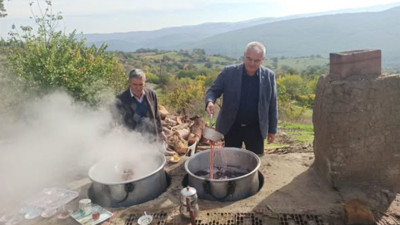 Kalemköy’de Renkli Pekmez Festivali: Mahalleli Hasat Sevincini Paylaştı