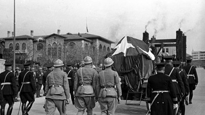 10 Kasım Resmi Tatil mi? Hangi Güne Denk Geliyor?