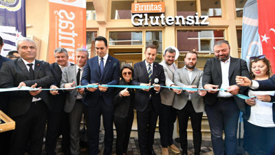 “Hizmet Var, Gluten Yok!” Fırntaş Balıkesir’de Glutensiz Kafe Marketini Açtı