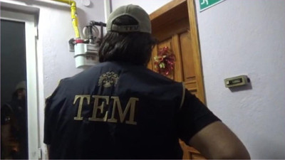 Balıkesir'de FETÖ’nün kadın yapılanması 5 Tutuklama, 3 Ev Hapsi, 8 Yurt Dışı Yasağı