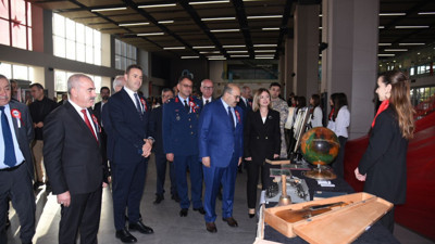 Balıkesir’de 24 Kasım Öğretmenler Günü Kutlandı