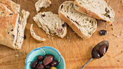 Balıkesir Zeytinlerinin Lezzeti Ekmeğe İşliyor