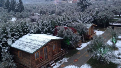 Balıkesir'de Kazdağları'na Mevsimin İlk Karı Düştü