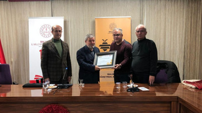 Köy Köy Gezen Bir Aydın: Sarı Hoca Öğretmenlerle Buluştu