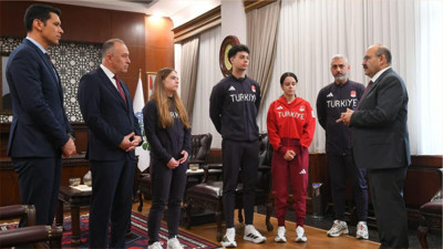 Riyad 2025’te Balıkesir’i Gururlandıran Sporculara Vali Ustaoğlu’ndan Tebrik