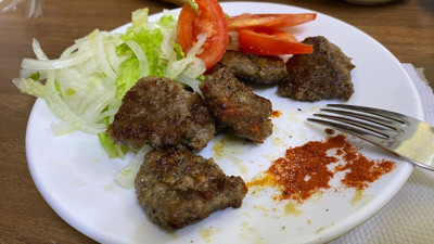 Balıkesir Köftesi Evde Nasıl Yapılır? Lezzetin Püf Noktaları