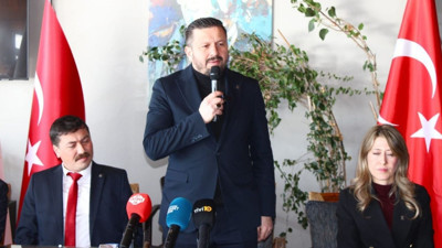 AK Parti’den Ahmet Akın Açıklaması: “Siyasette Bir Dakika Bile Önemli”