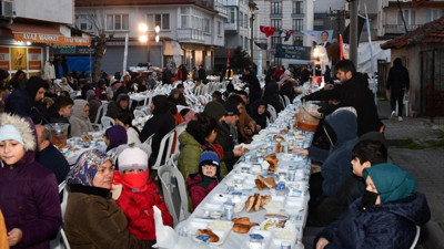 Büyükşehir Karesi’yi Ramazan Sofrasında Buluşturdu