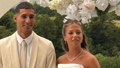 Mert Müldür’ün Nişanlısı Koprena Andjela Kimdir?