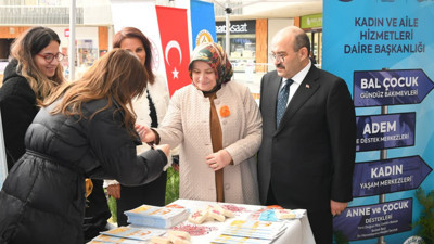 10 Burda AVM’de Kadınlara Bilgilendirme