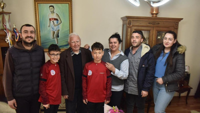 Altıeylül’de Yaşlılara Saygı Haftası’nda Anlamlı Ziyaret