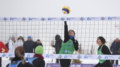 Uludağ'da iyi geçen sezon, uluslararası kar voleybolu turnuvasıyla taçlanıyor