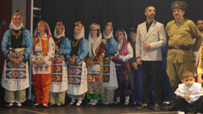 Ayvalık’ta “Anadolu’nun Kapısı Çanakkale” Gösterisi