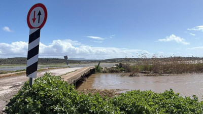Ayvalık‘ta Yağış Hayatı Olumsuz Etkiledi