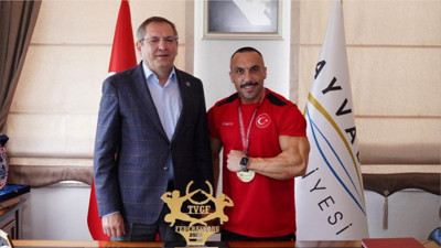 Ayvalıklı Fatih Sevinmiş Avrupa Yolunda