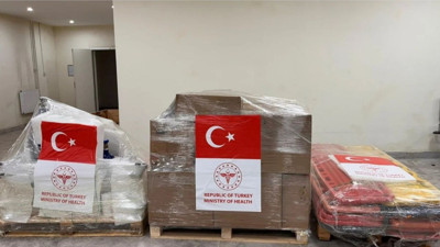 Sağlık Bakanlığı İran’a 3 Tır İnsani Yardım Gönderdi