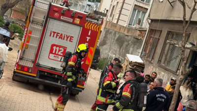 Balıkesir’de Korkutan Apartman Yangını!